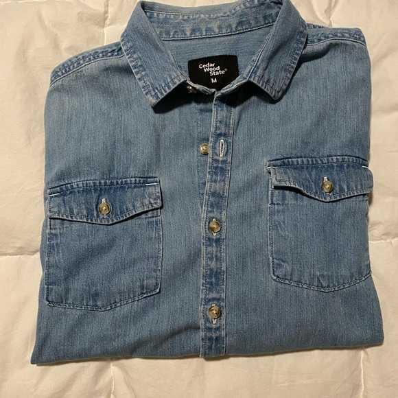 Nice denim button down - Picture 5 of 5